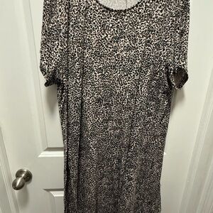 Old Navy Animal Print Midi Dress